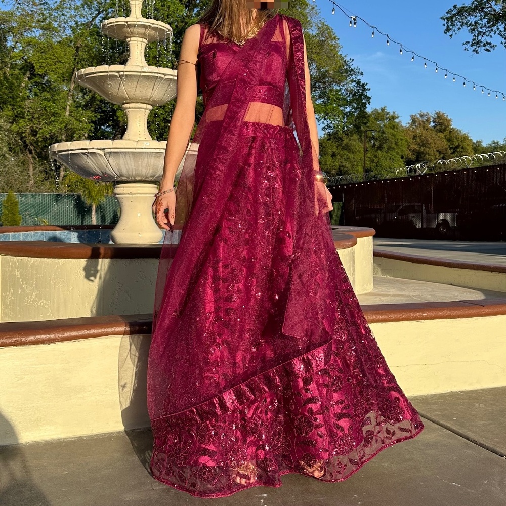 Women’s Lehenga Choli with Dupatta for Indian Wedding, Celebration - Like New